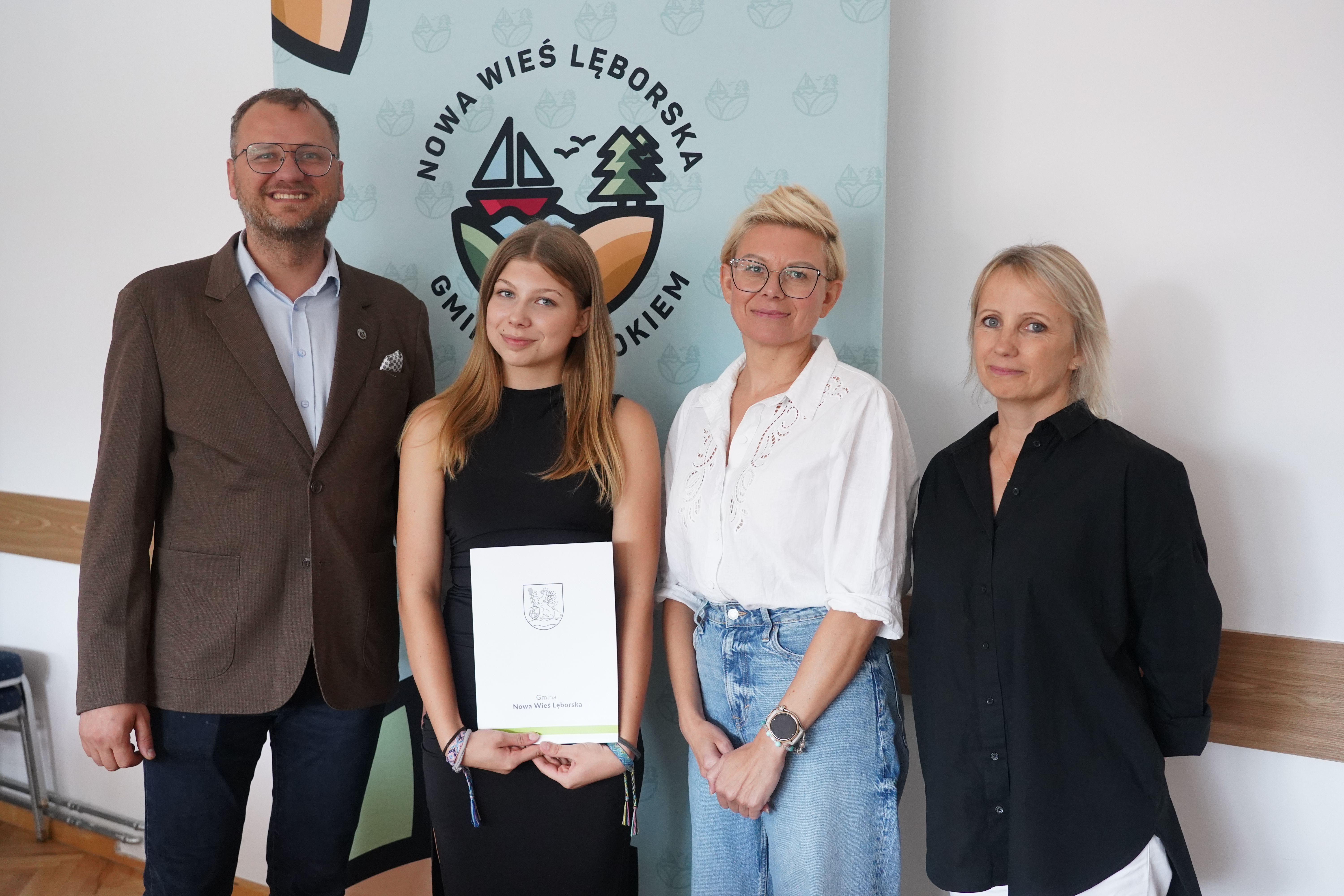 Pamiątkowe zdjęcie z Wójtem Gminy