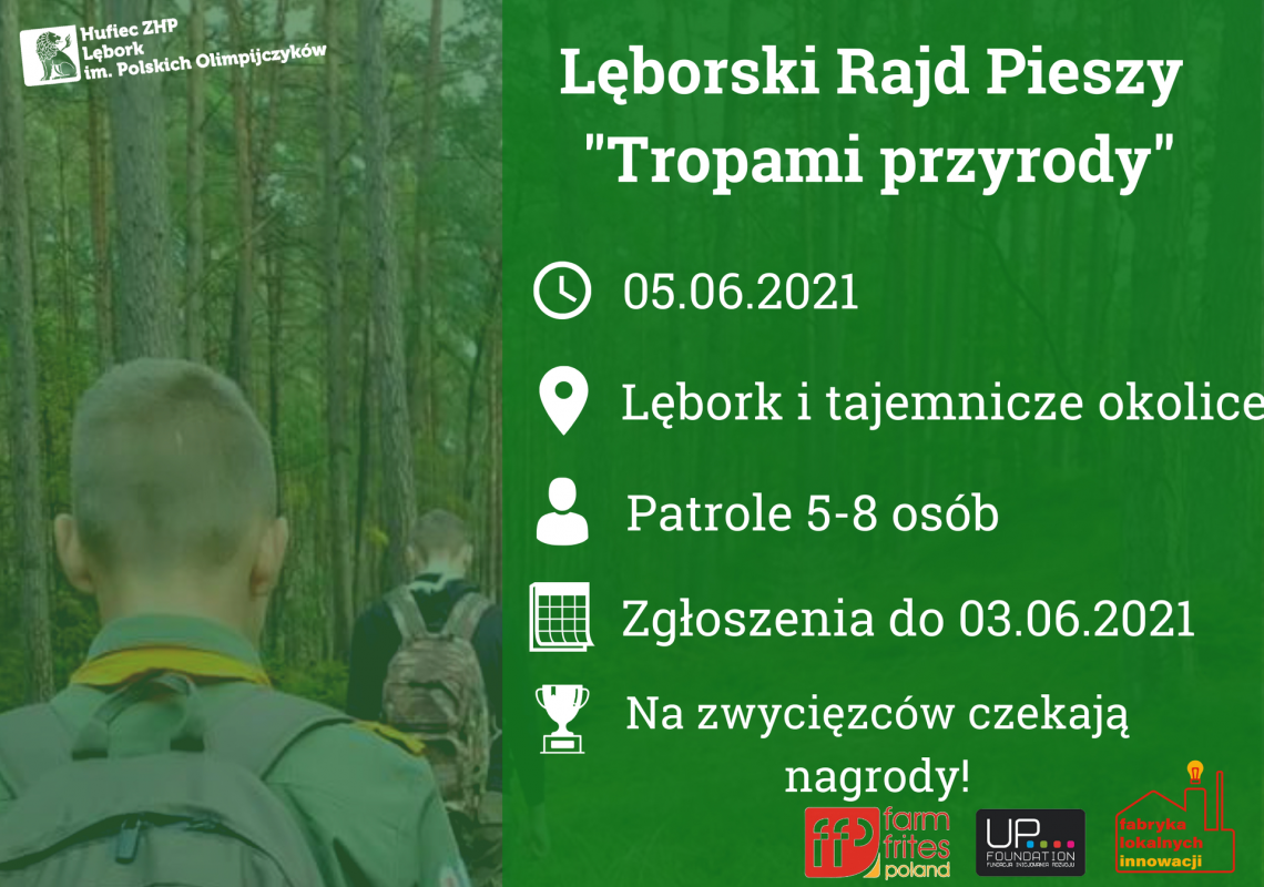 Po lewej stronie grafiki harcerze z plecakami w lesie. Po prawej stronie, na zielonym tle, informacja o rajdzie. Na dole grafiki znajdują się logotypy organizacji finansujących.