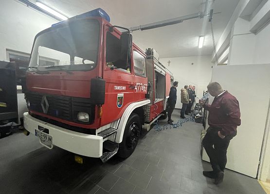 Wóz bojowy OSP w Tawęcinie.