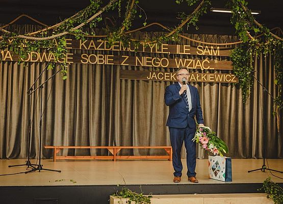 Grafika 13: Uroczystość otwarcia muzeum Jacka Pałkiewicza w Mostach