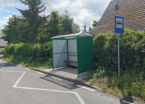 Nowa wiata przystankowa w m. Leśnice