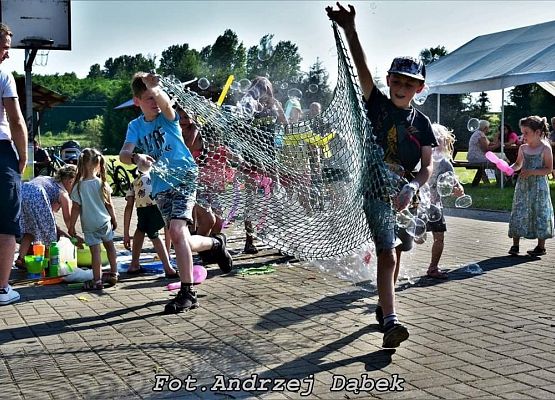 Grafika 7: Relacja z pikniku rodzinnego w Lędziechowie