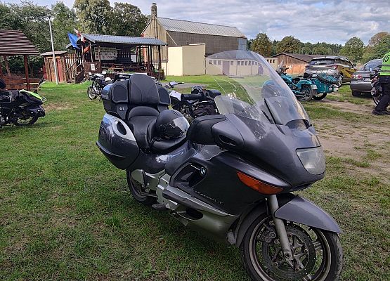 Zabytkowy motocykl podczas rundy Mistrzostw Polski.