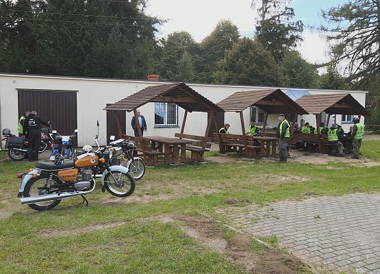 Zabytkowe motocykle podczas rundy Mistrzostw Polski.