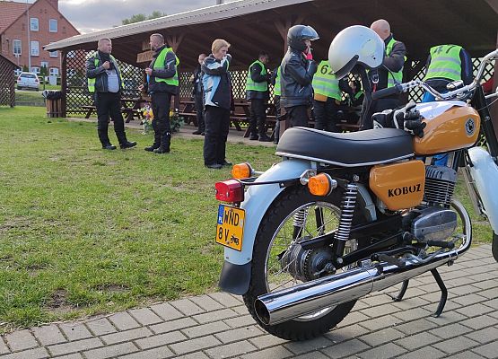 Zabytkowe motocykle podczas rundy Mistrzostw Polski.