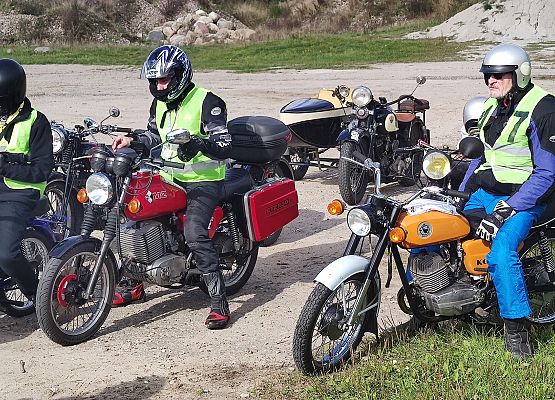 Zabytkowe motocykle podczas rundy Mistrzostw Polski.