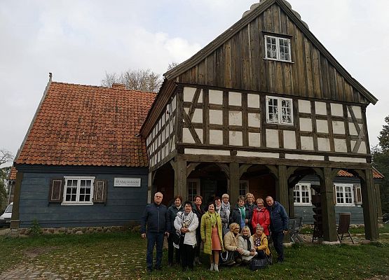 Grafika 29: Fotorelacja z wycieczek seniorów do Sztutowa