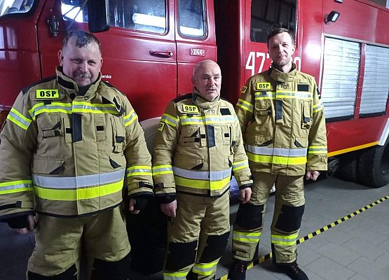 Grafika 4: Strażacy OSP z nowym wyposażaniem