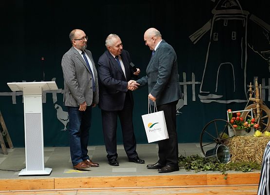 Grafika 50: Wojewódzkie Obchody Dnia Sołtysa 2023 w Nowej Wsi Lęborskiej