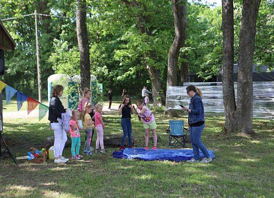 Grafika 6: Relacja z pikniku w Redkowicach