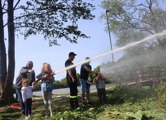 Grafika 12: Relacja z pikniku w Redkowicach