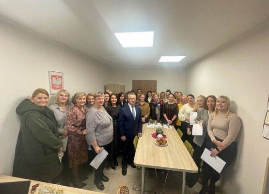 Grafika 4: 21 listopada Dzień Pracownika Socjalnego