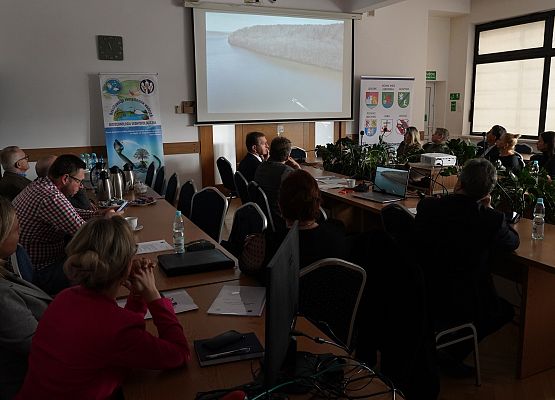 Prezentacja filmu z badań środowiskowych jeziora i wsparciu Gminnego Koła PZW "Pstrąg" w Nowej Wsi Lęborskiej