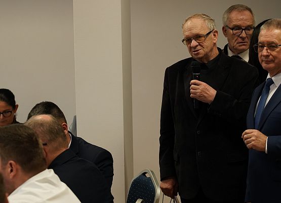 Grafika 6: Ostatnia sesja Rady Gminy VIII kadencji