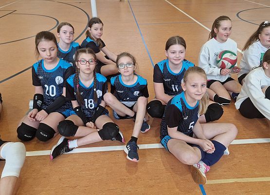 Drużyna dziewcząt.