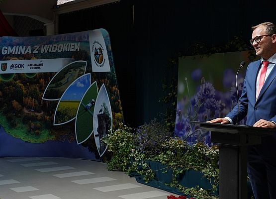 Grafika 10: Wręczenie medali Prezydenta RP za 50-letnie pożycie małżeńskie