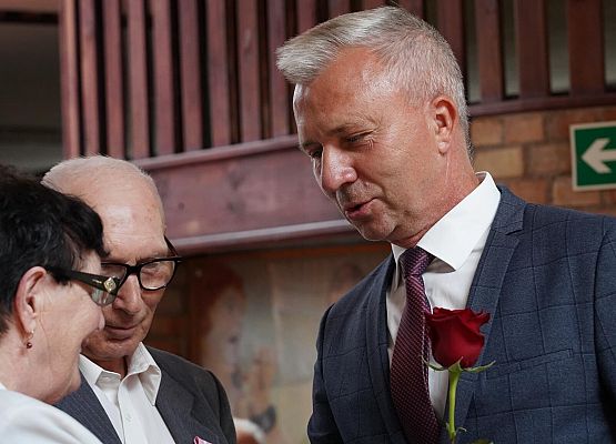 Grafika 21: Wręczenie medali Prezydenta RP za 50-letnie pożycie małżeńskie