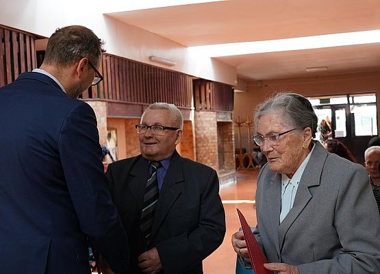 Grafika 29: Wręczenie medali Prezydenta RP za 50-letnie pożycie małżeńskie