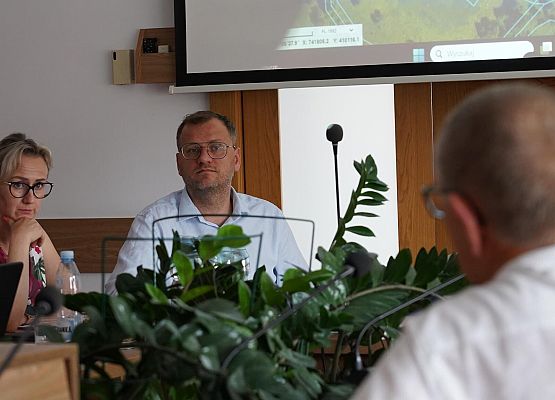Eugeniusz Miotke - kierownik Nadzoru Wodnego w Lęborku odnosi się do uwag komisji.