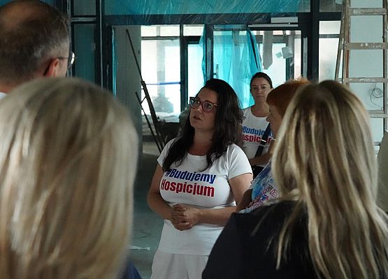 Grafika 22: Radni i Wójt Gminy odwiedzili budowę hospicjum w Pogorzelicach