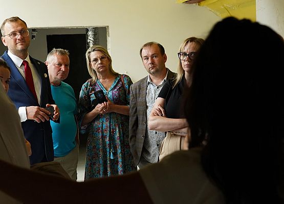 Grafika 30: Radni i Wójt Gminy odwiedzili budowę hospicjum w Pogorzelicach