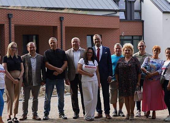 Grafika 41: Radni i Wójt Gminy odwiedzili budowę hospicjum w Pogorzelicach