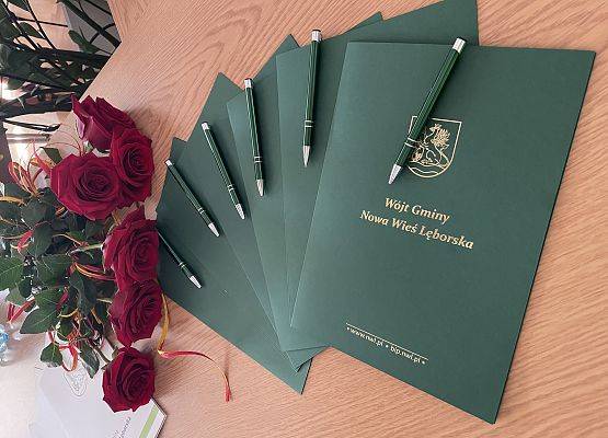 Grafika 1: Nagrody i wyróżnienia w oświacie