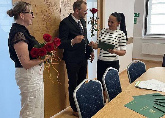 Grafika 4: Nagrody i wyróżnienia w oświacie