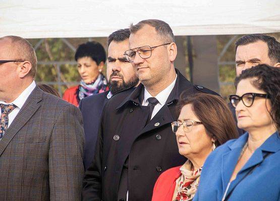 Grafika 1: Uroczystości ku czci pomordowanych więźniów Obozu Koncentracyjnego Stutthof (relacja)