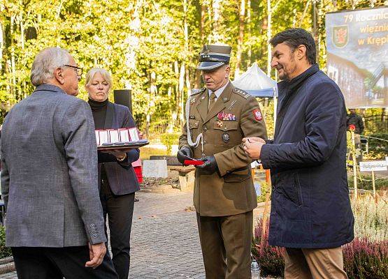 Grafika 65: Uroczystości ku czci pomordowanych więźniów Obozu Koncentracyjnego Stutthof (relacja)