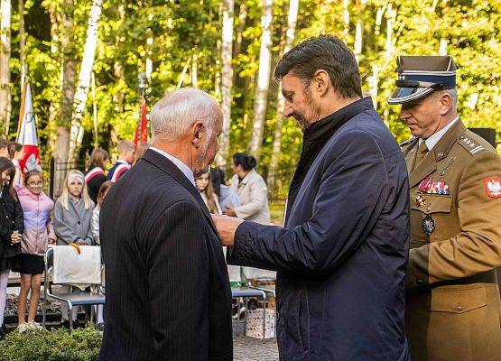 Grafika 67: Uroczystości ku czci pomordowanych więźniów Obozu Koncentracyjnego Stutthof (relacja)