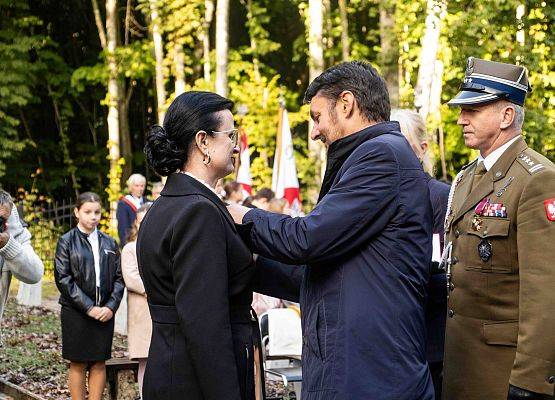 Grafika 73: Uroczystości ku czci pomordowanych więźniów Obozu Koncentracyjnego Stutthof (relacja)