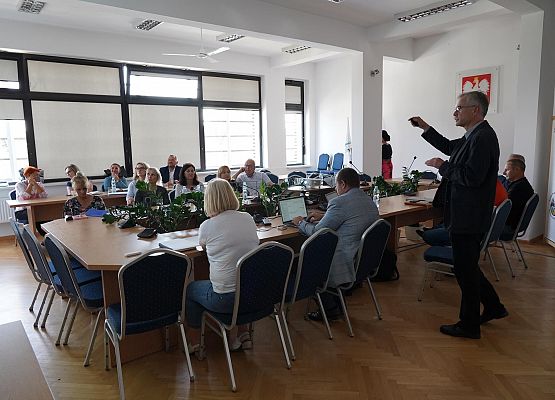 Grafika 4: Edukacja pod lupą - audyt oświatowy placówek oświatowych