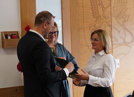 Grafika 16: Dzień Edukacji Narodowej