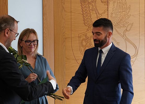 Grafika 18: Dzień Edukacji Narodowej