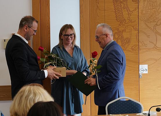 Grafika 23: Dzień Edukacji Narodowej