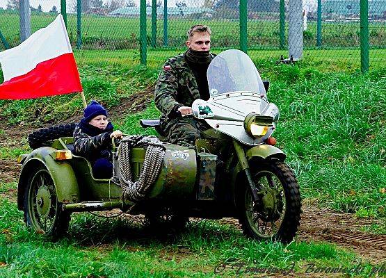Grafika 2: Militarnie w Garczegorzu z okazji Święta Niepodległości
