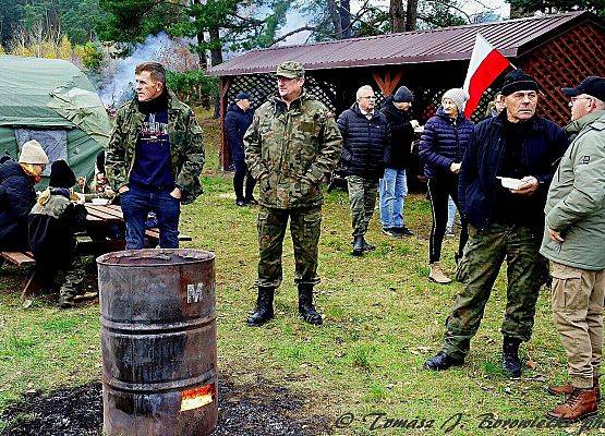 Grafika 10: Militarnie w Garczegorzu z okazji Święta Niepodległości