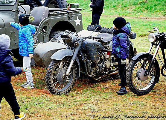 Grafika 9: Militarnie w Garczegorzu z okazji Święta Niepodległości