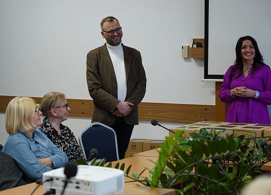 Grafika 9: Dzień Pracownika Socjalnego