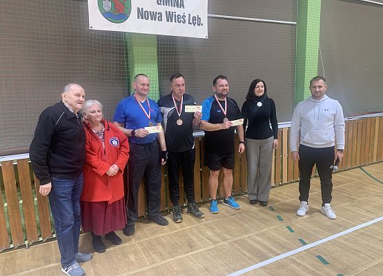 Grafika 8: Drużynowy "Tęczowy Turniej Tenisa Stołowego"