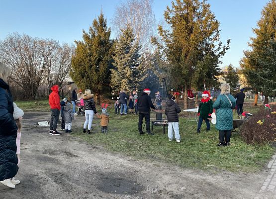 Grafika 6: Przedświąteczne zajęcia w Lędziechowie