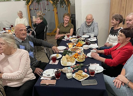 Grafika 9: Przedświąteczne zajęcia w Lędziechowie