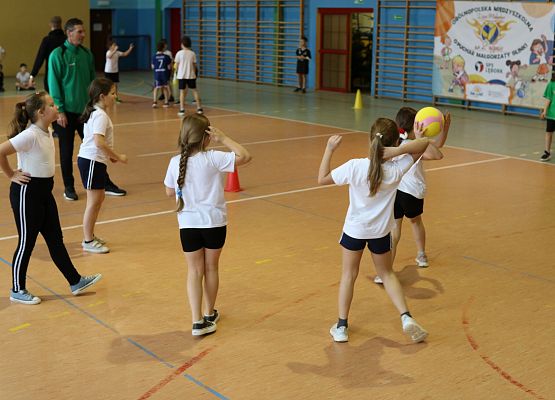 Grafika 6: Ogólnopolska Międzyszkolna Liga Malucha w "Dwa Ognie" o Puchar Małgorzaty Glinki