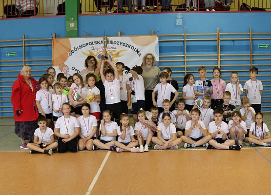 Grafika 10: Ogólnopolska Międzyszkolna Liga Malucha w "Dwa Ognie" o Puchar Małgorzaty Glinki