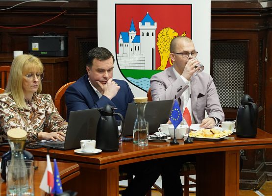 Grafika 3: Lęborscy radni przegłosowali uchwałę intencyjną o przejęciu terenów gminnych!