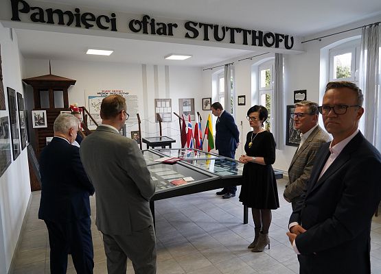 Grafika 19: Upamiętnienie Konstantīna Čakste w Krępie Kaszubskiej