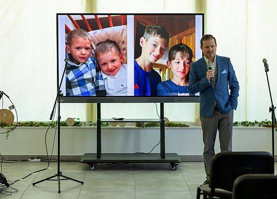 Grafika 16: Konferencja naukowa o edukacji inkluzywnej w Mostach