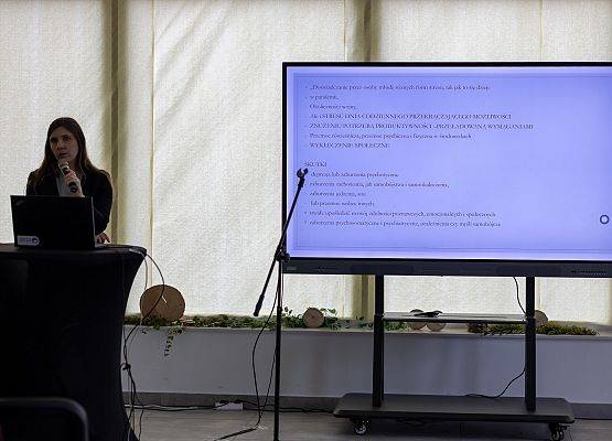 Grafika 19: Konferencja naukowa o edukacji inkluzywnej w Mostach