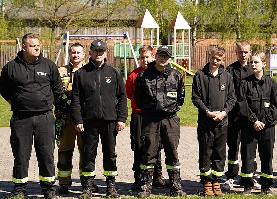 Grafika 16: Razem dla czystej rzeki – akcja sprzątania Łeby